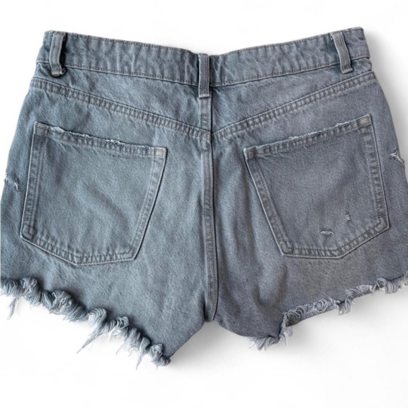Zara Blue Jean Shorts Distressed Raw Hem - Picture 4 of 4